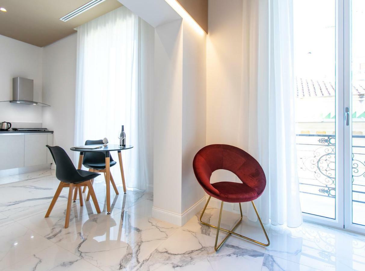 פלרמו Palazzo Sovrana Serviced Luxury Apartments מראה חיצוני תמונה